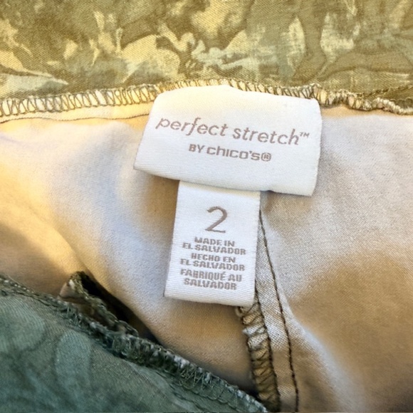 Chico's stretch fall floral pants - Picture 4 of 5